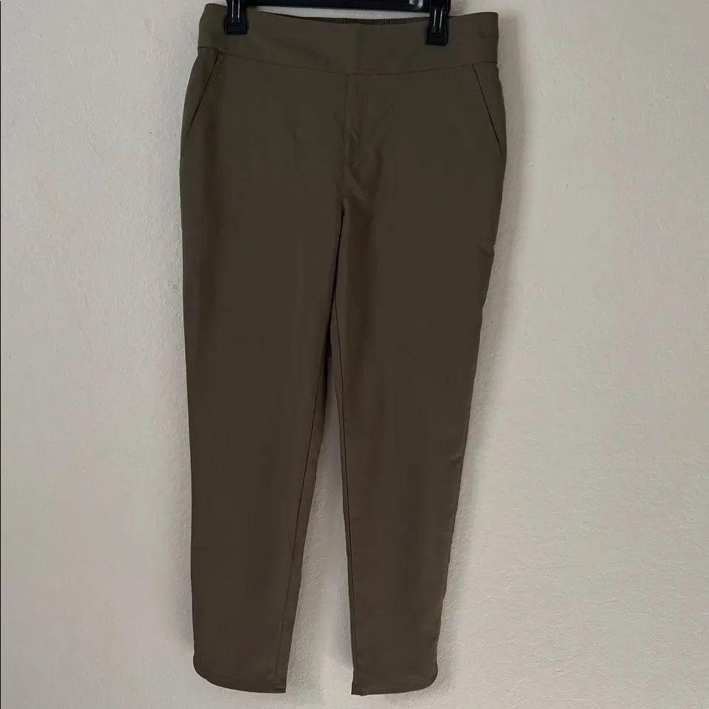 Like New! Sherpa Adventure Gear Green Pull On Pants In Size M — image 2 of 8